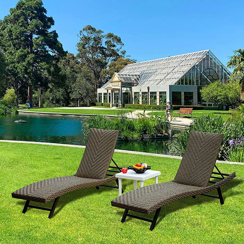 Rattan Chaise Lounge - Image 4